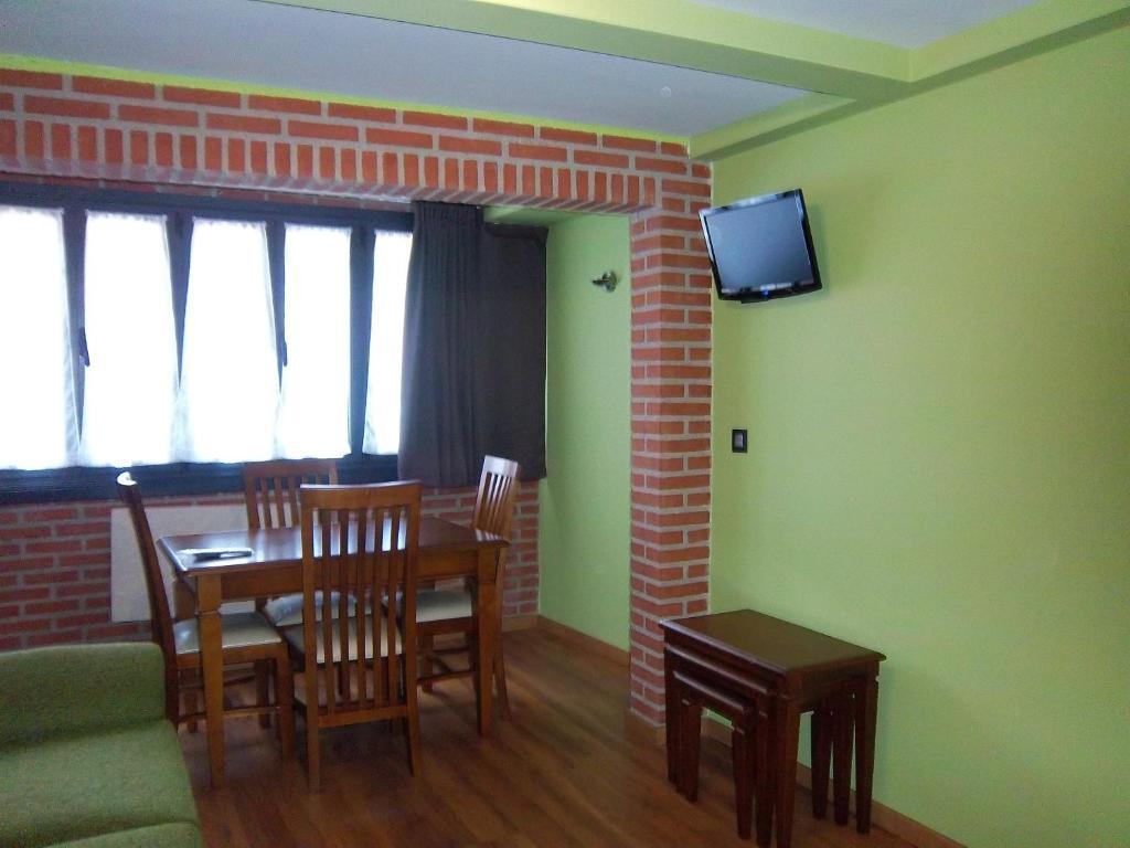 Apartamentos Entrepalacios Авила Номер фото